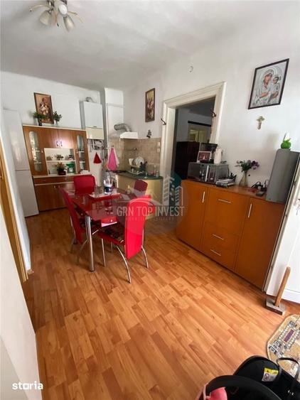 Casă cu 2 camere cu Teren 100 Mp în Central