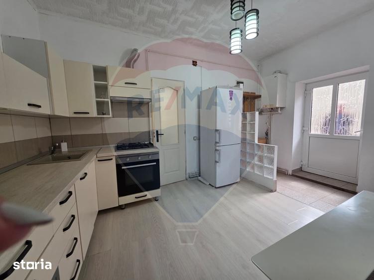 Apartament cu 3 camere în Central