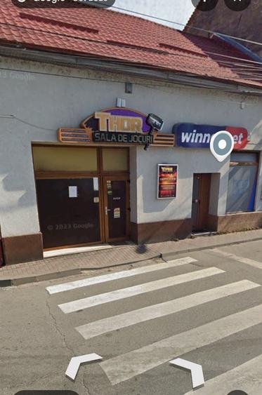 Spațiu comercial, de 275 mp, în Central