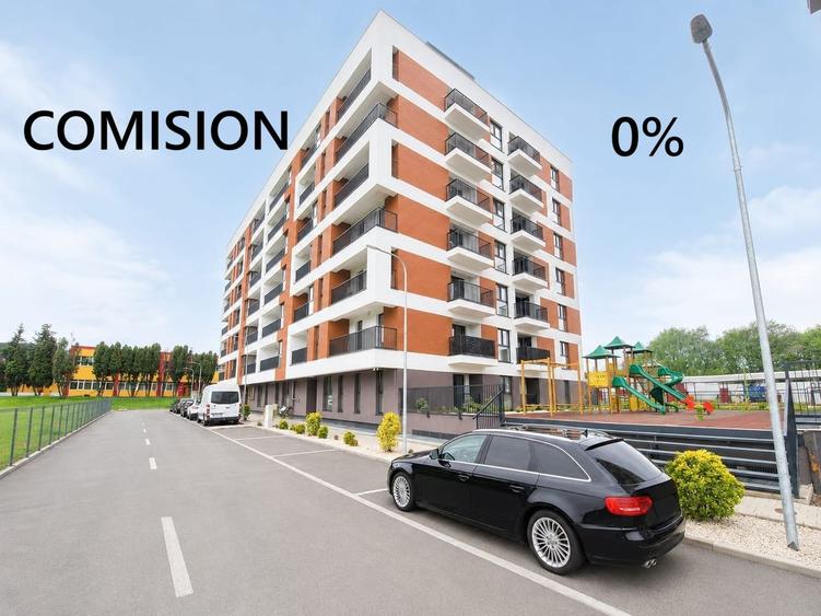 Apartament cu 4 camere semidecomandat în Florești