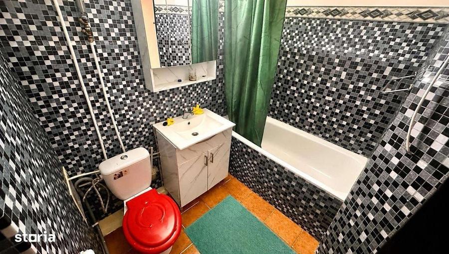 Apartament cu 2 camere decomandat în Republicii