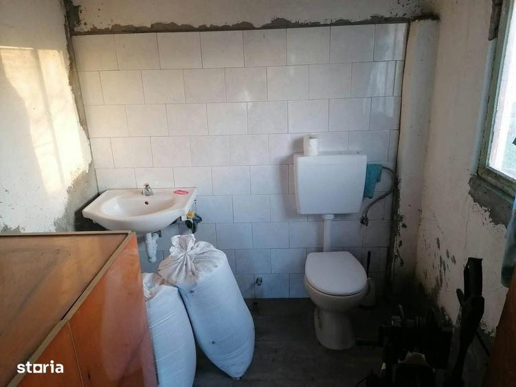 Casă cu 3 camere în Central