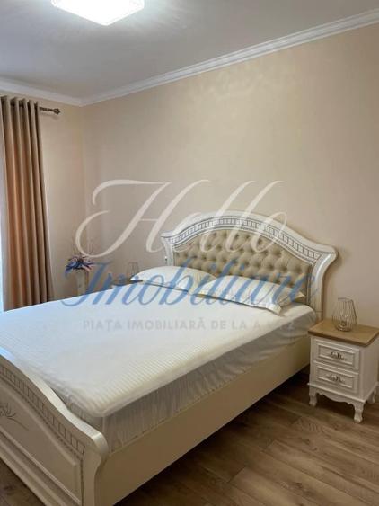 Duplex cu 4 camere cu Canalizare în Florești