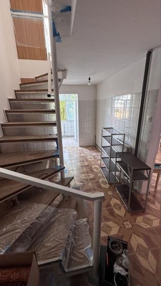 Apartament cu 4 camere decomandat în Exterior Vest