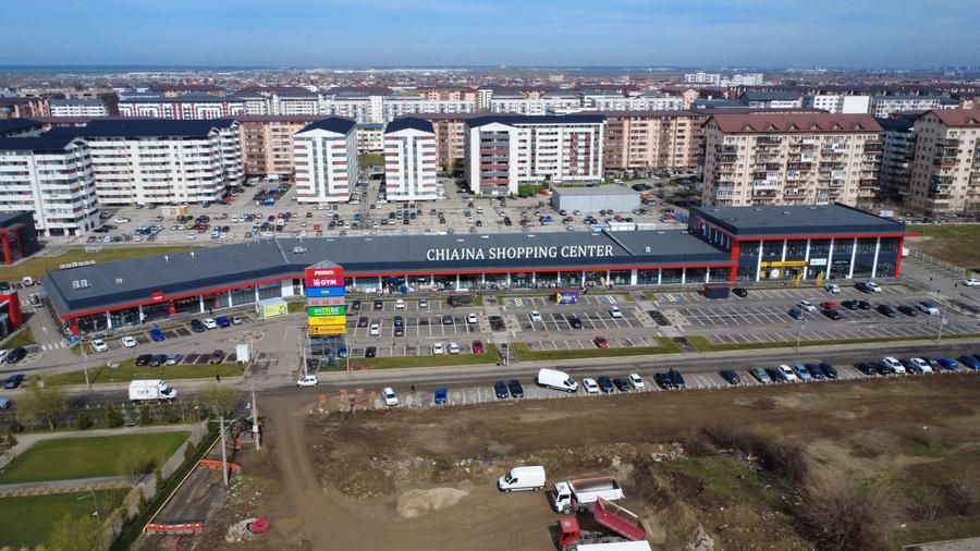 Spațiu comercial, de 915 mp, în Dudu