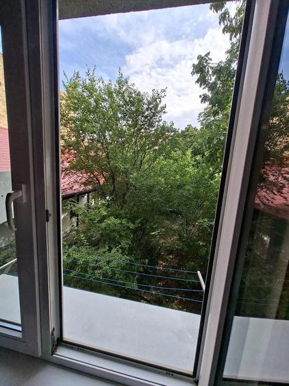 Garsonieră decomandată în Horea