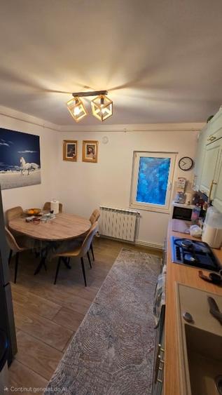 Apartament cu 2 camere decomandat în Podul de Fier