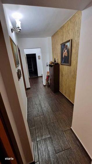 Apartament cu 3 camere decomandat în Blejoi