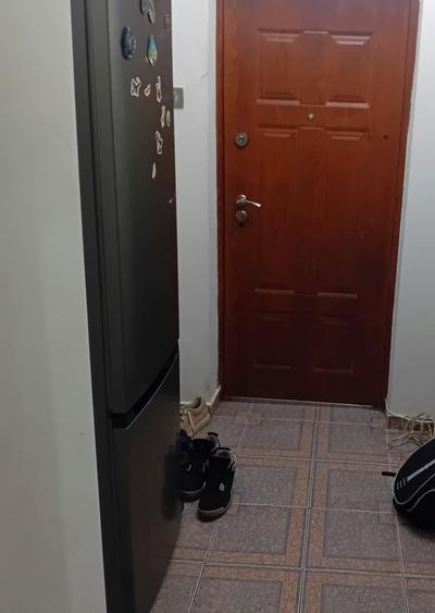 Apartament cu 3 camere decomandat în Drumul Taberei