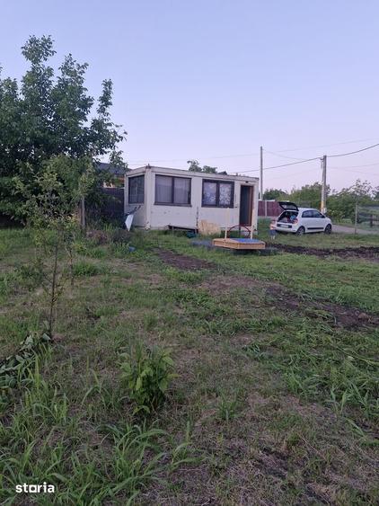 Teren de 740 mp, în Tomești