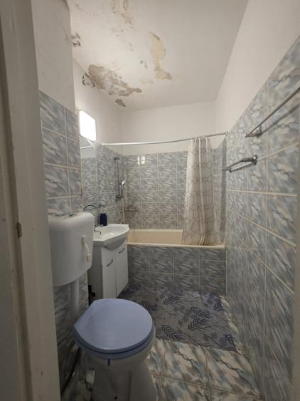 Apartament cu 2 camere semidecomandat, mobilat în Berceni