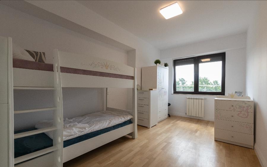 Apartament cu 4 camere semidecomandat, mobilat în Herăstrău