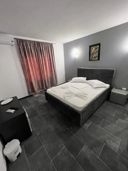 Casă cu 6 camere cu Teren 350 Mp în Central