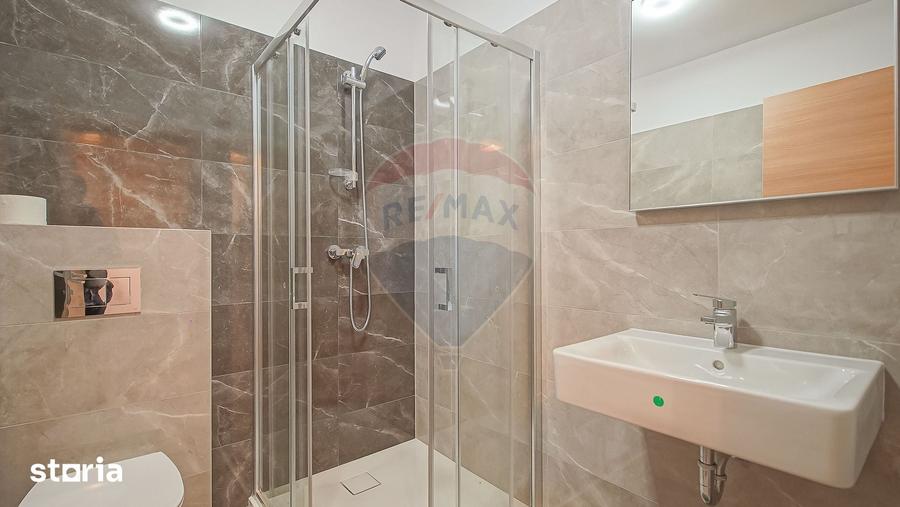 Apartament cu 3 camere în Tractorul