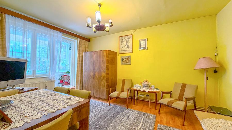 Apartament cu 3 camere decomandat, mobilat în Băile Tușnad