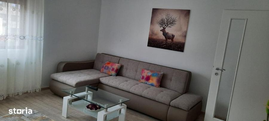 Casă cu 4 camere în Militari