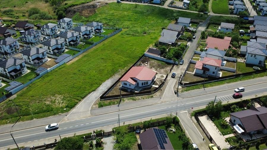 Casă cu 3 camere în Valea Ursului