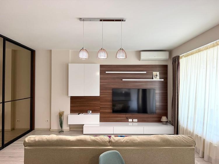 Apartament cu 2 camere decomandat în Pipera