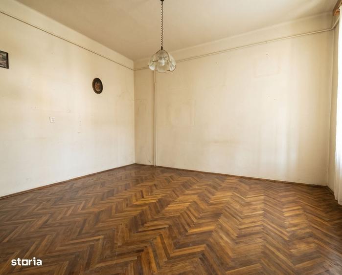 Apartament cu 2 camere semidecomandat în Horea