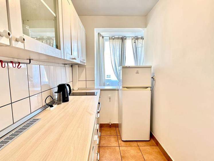 Apartament cu 2 camere decomandat, mobilat în Unirii