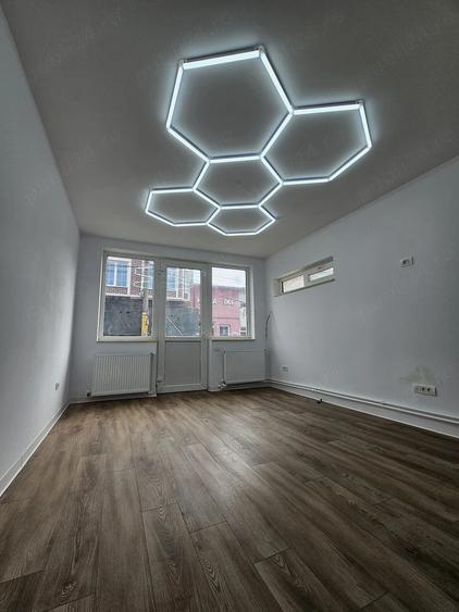 Casă cu 3 camere cu Teren 295 Mp în Gara