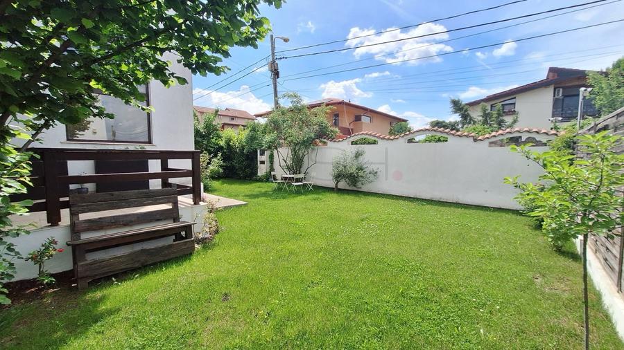 Casă individuală cu 7 camere cu Canalizare în Pipera