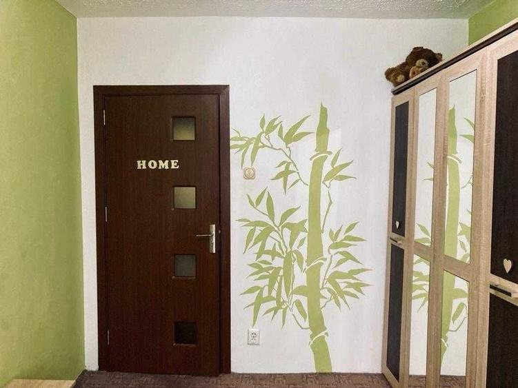 Apartament cu 4 camere decomandat în Aurel Vlaicu