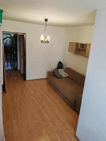 Inchiriez garsoniera 26m patra?i in, zona buna. - 8
