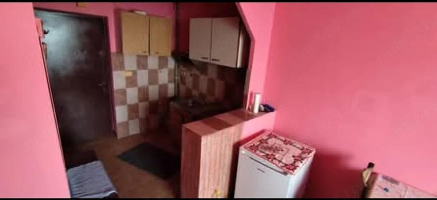 Garsonieră decomandată în Micro 15