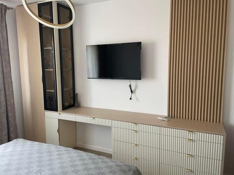 Apartament cu 2 camere decomandat în Exterior Vest