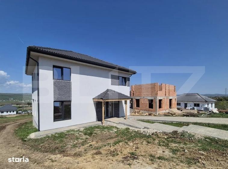 Casă cu 4 camere cu Teren 755 Mp în Jucu