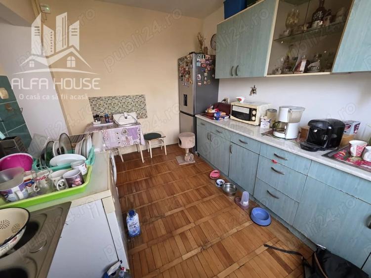 Apartament cu 3 camere decomandat în Govândari