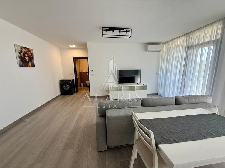 Apartament cu 2 camere semidecomandat, mobilat în Ultracentral