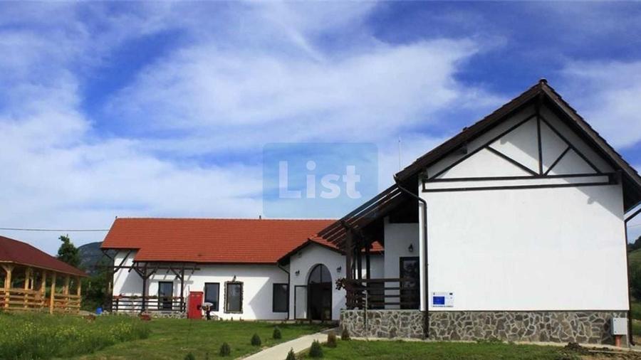 Casă cu 3 camere cu Teren 1000 Mp în Seliștea