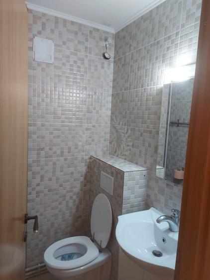 Apartament cu 3 camere decomandat, mobilat în Republicii