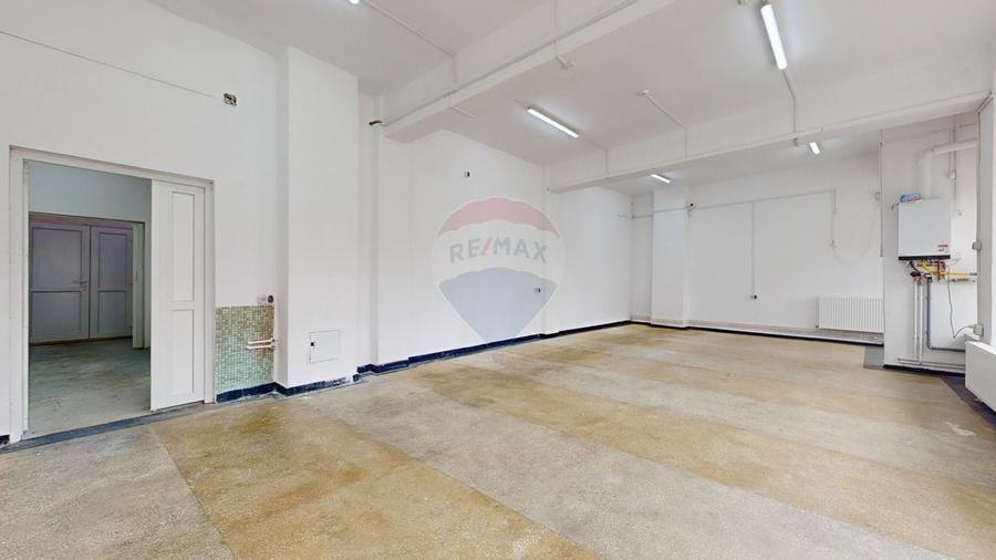 Spațiu comercial, de 132 mp, în Semicentral