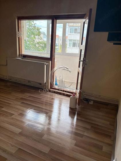 Apartament cu 2 camere semidecomandat în Unirii Sud