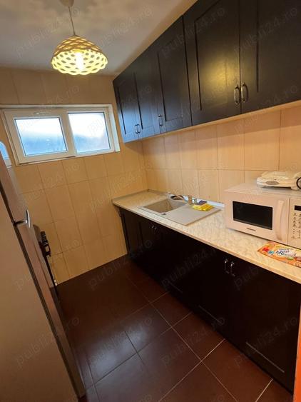 Casă cu 3 camere cu Teren 80 Mp în Roșu