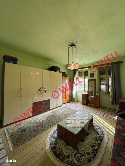 Casă cu 2 camere cu Teren 2819 Mp în Cața