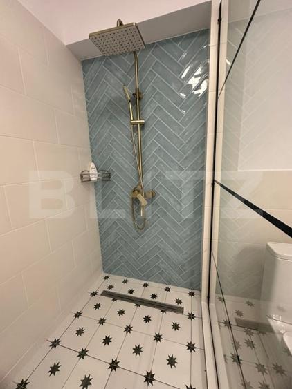 Apartament cu 3 camere decomandat, mobilat în Tudor