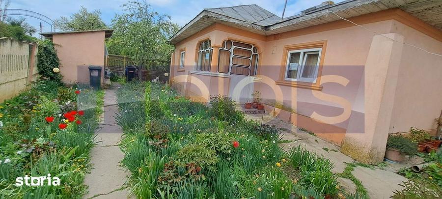 Casă cu 5 camere cu Teren 1100 Mp în Central