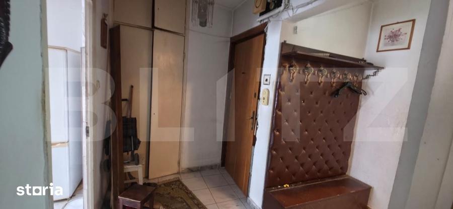 Apartament cu 2 camere decomandat în Republicii