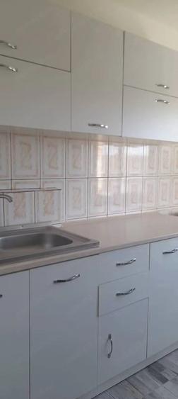 Apartament cu 2 camere decomandat în Micro 20