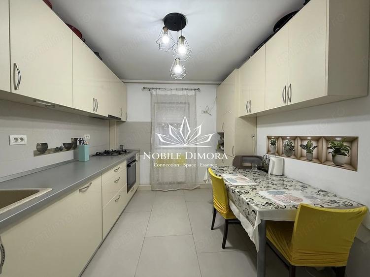 Apartament cu 3 camere decomandat în Bucovina
