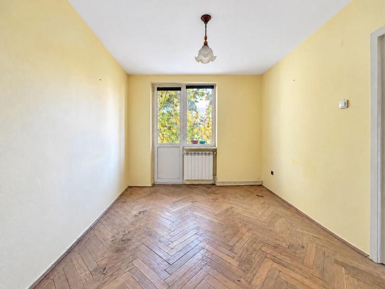 Apartament cu 2 camere semidecomandat în Centru Vechi