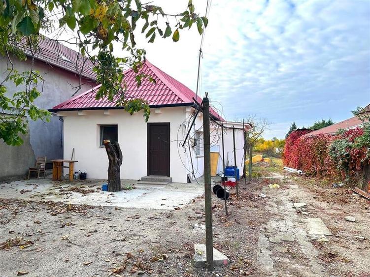 Casă cu 2 camere cu Teren 300 Mp în Aradul Nou