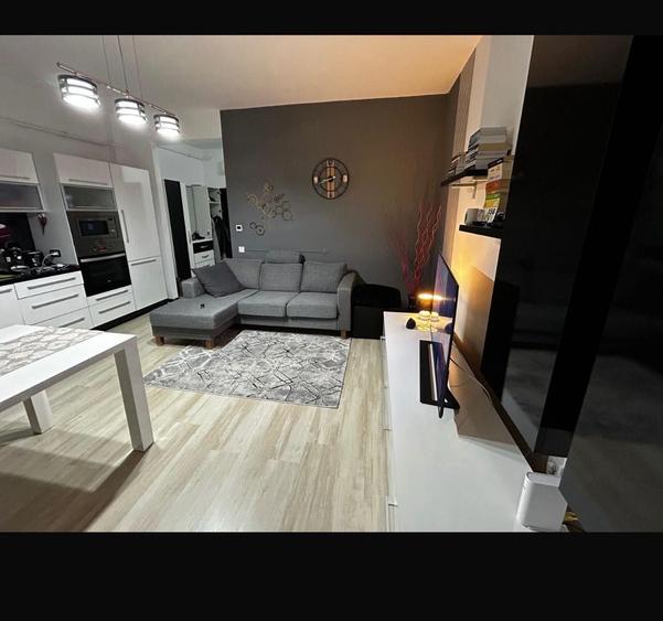 Apartament cu 2 camere decomandat în UTA
