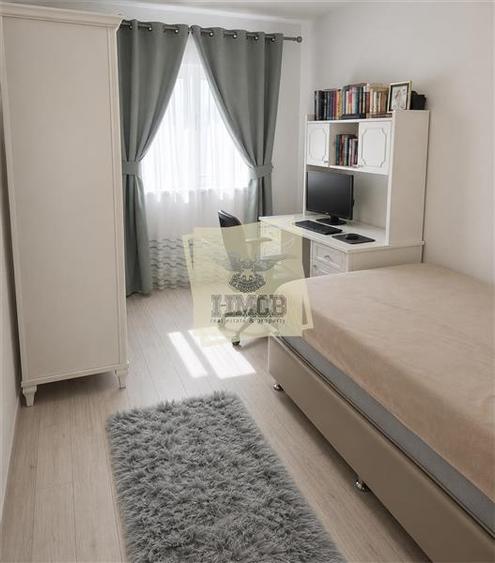 Apartament cu 3 camere decomandat, mobilat în Exterior Vest