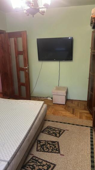 Apartament cu 3 camere decomandat în Nufărul