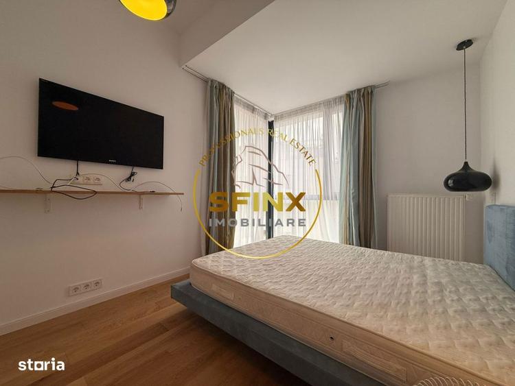 Apartament cu 3 camere semidecomandat, mobilat în Calea Călărașilor